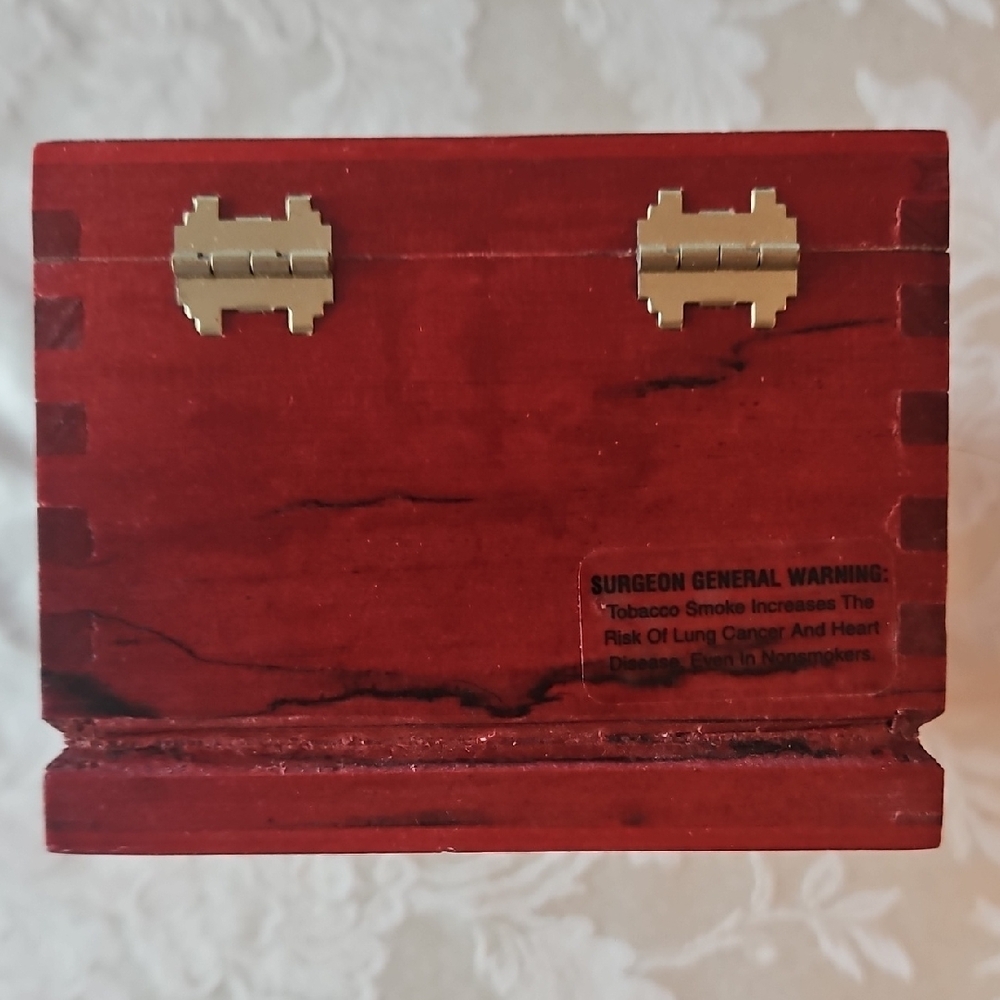 CAO Cigar Box - Picture 4 of 15
